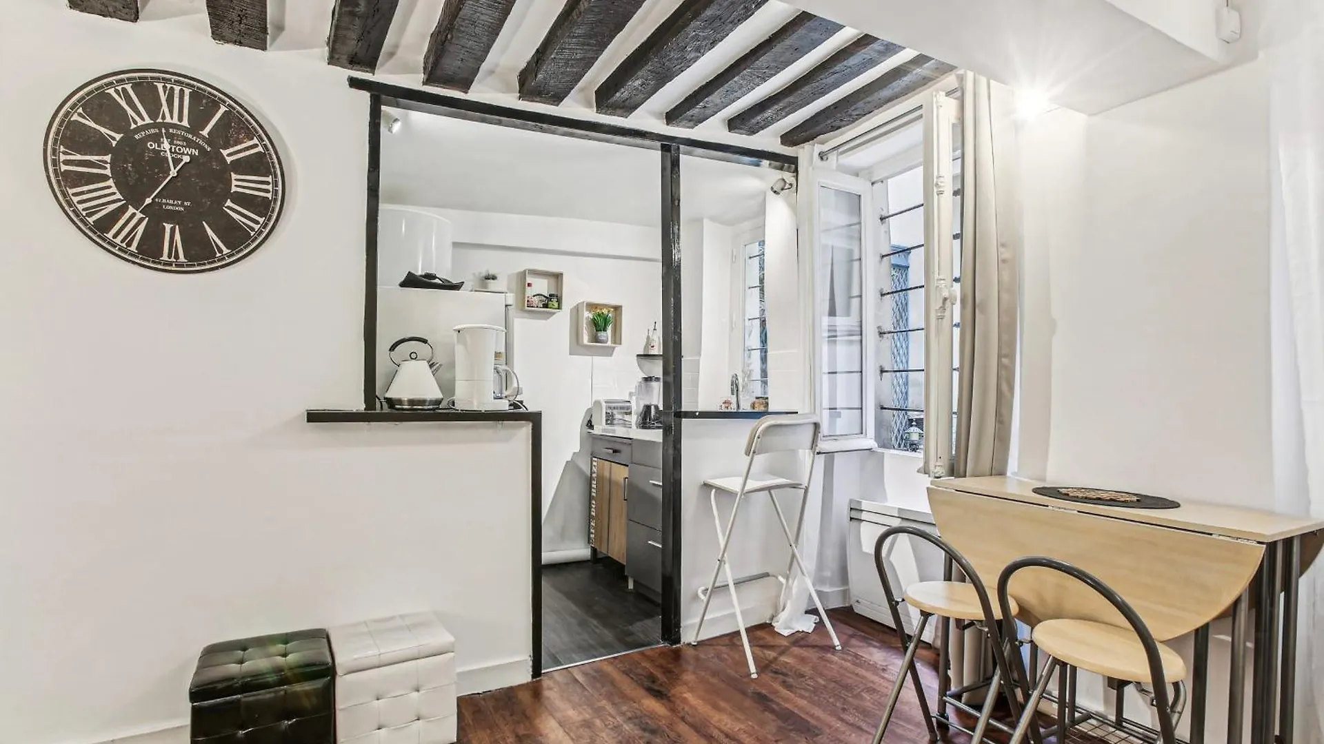 Studio Herold - Place De Victoires By B'Your Home Paris France